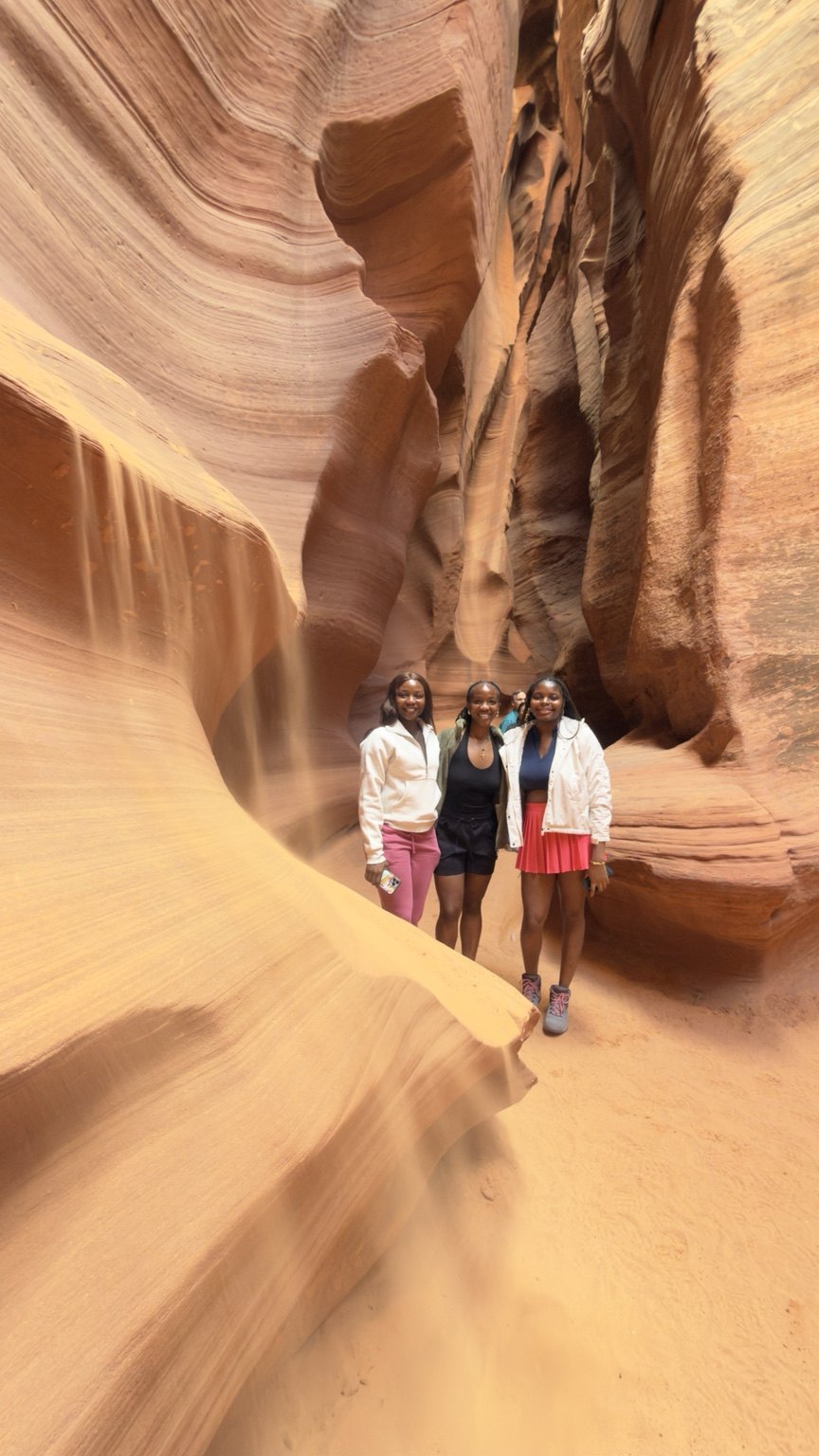 Friends on a red rock trip
